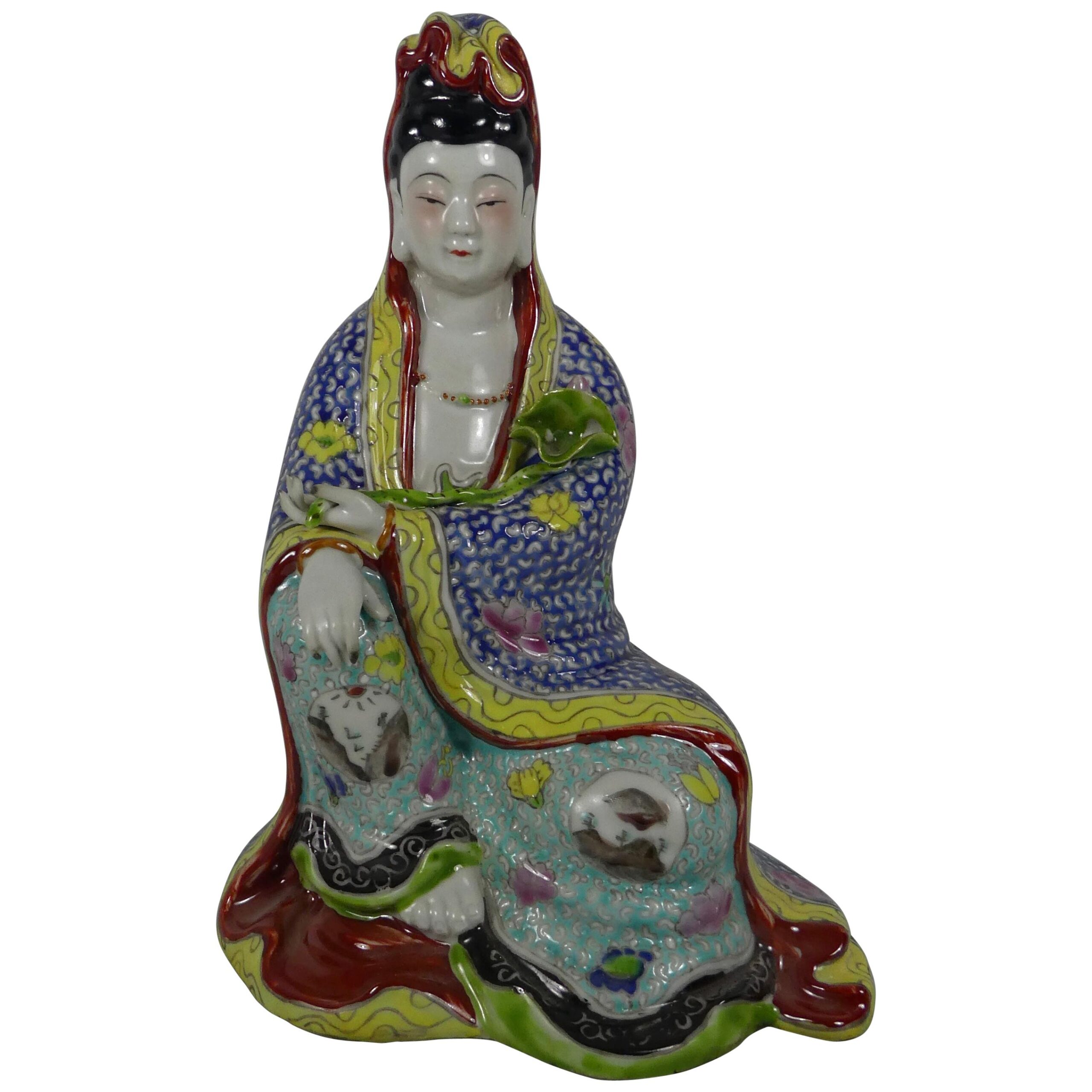 Chinese Porcelain Figure, Seated Guanyin, Republic Period | Philip