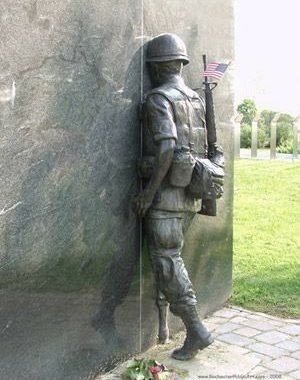 vietnam memorial statues soldiers Vietnam memorial war washington statue three fitzpatrick jim servicemen dc veterans photograph uploaded which