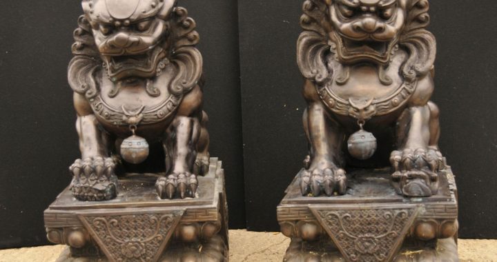 temple foo dog statue Foo dog temple sculpture stock image. image of carving