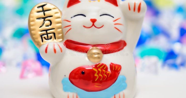 asian cat statue with paw up Cat neko maneki wealth lucky luck symbols good prosperity japanese symbol money chat charm fortune japan kitty beckoning chinese cats