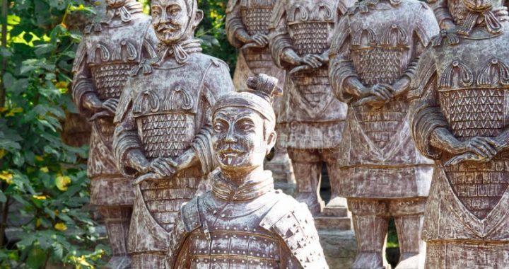 statue soldiers in china Terracotta army statues emperor buried attractions epocii inaintea teracota fapt lor arme sunt aveau soldatii ani