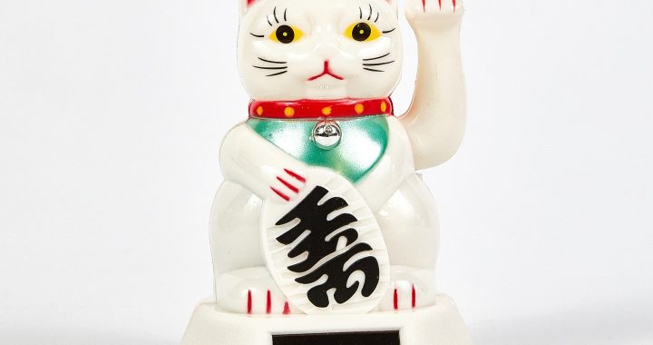 cat chinese statue Gold maneki neko cute lucky cat electric craft art home shop hotel